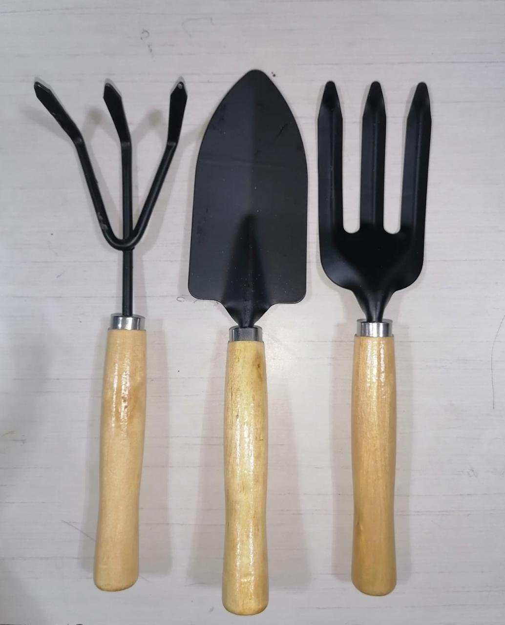 3 Piece Gardening Tool Set Mini Wood Handle Cultivator, Gardening Trowel, Garden Forks